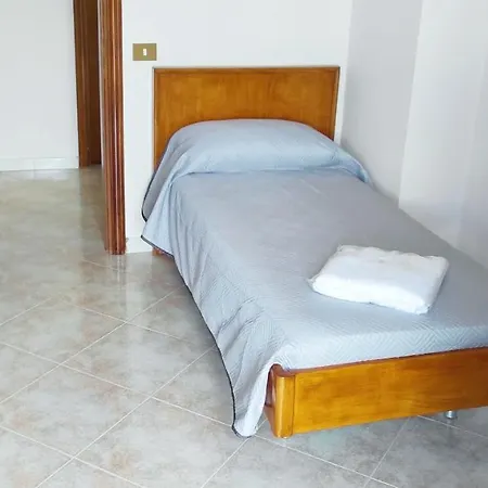 Ulliri Hotel & Skanderbeg Ristorante Pizzeria