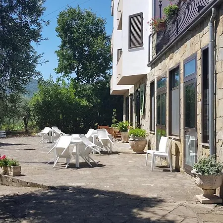 Hotel Ulliri Hotel & Skanderbeg Ristorante Pizzeria
