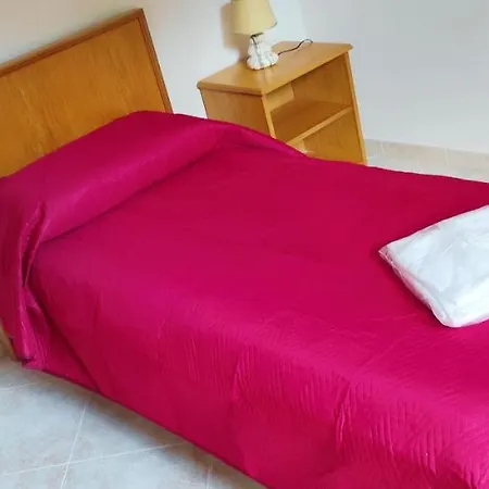 Ulliri Hotel & Skanderbeg Ristorante Pizzeria *